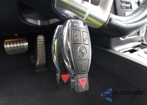 2014 Mercedes-Benz C 300 Sport 4Matic из США, поврежденный, VIN WDDGF8AB7ER316452